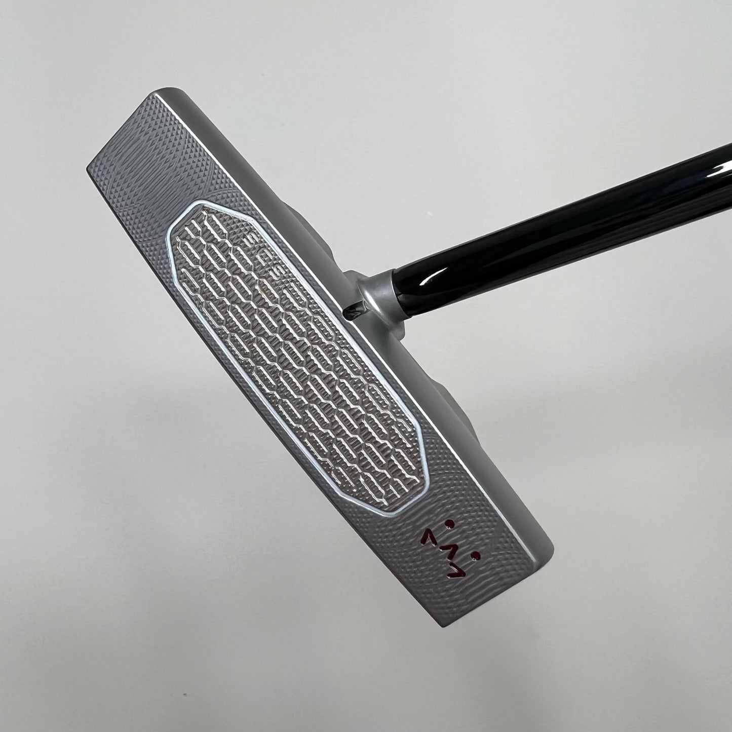 New golf club OC forward-placed mid-insert low-torque putter, fully equipped with a softer-feeling SCS carbon steel inset face