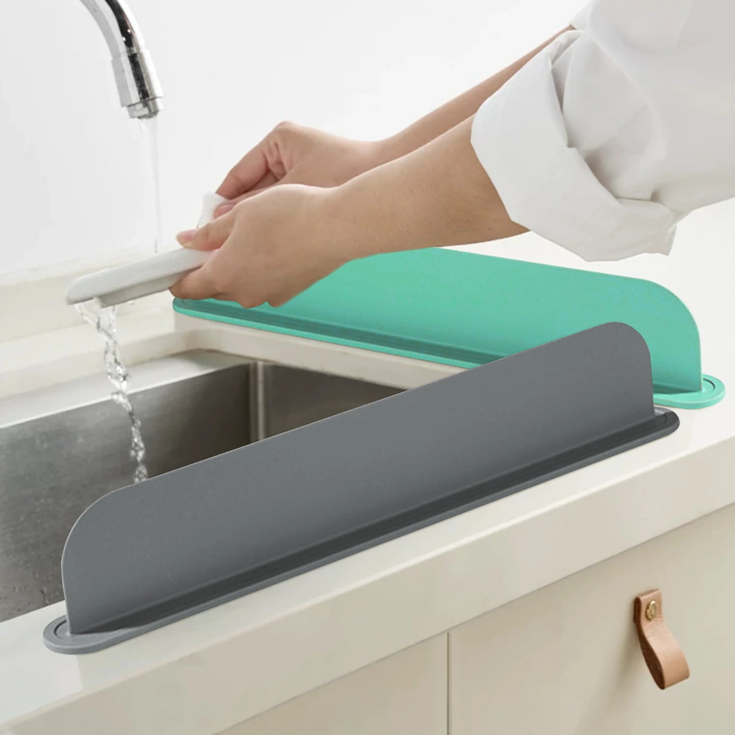 Soft Silicone Kitchen Sink Partition Adhesive Splash Proof Dishwashing And Vegetable Washing Sink Splitter