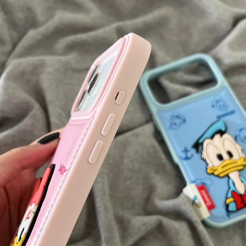 Luxury embossing leather Cute couple cartoon Funny Daisy Donald Duck Phone Case For iPhone 13 14 15 16 17 Pro Max 17Pro Cover﻿﻿