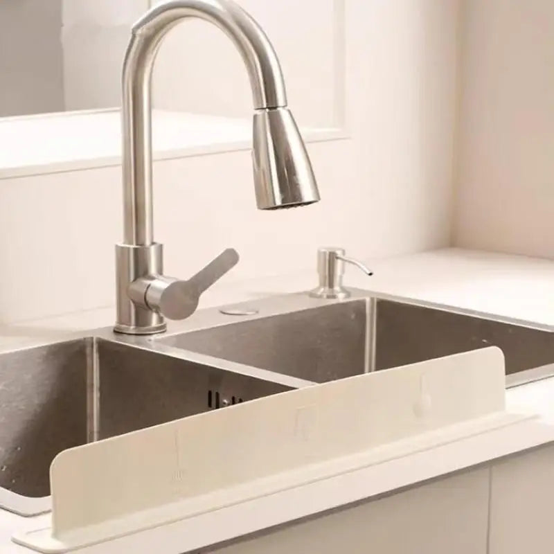 1pcs Silicone Kitchen Sink Water Splash Guard Washing Basin Anti-splash Stopper Waterproof Splatter Screen Bar Anti-water Board
